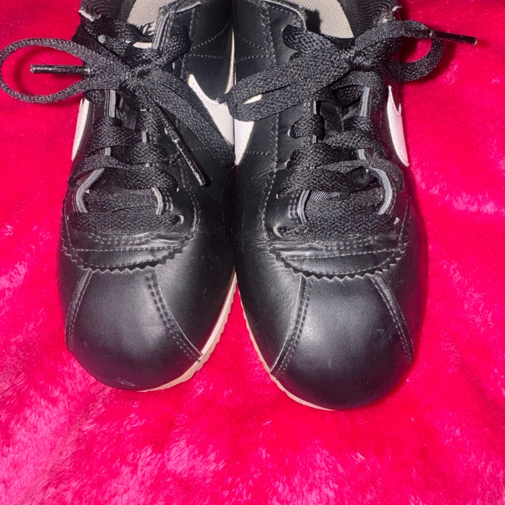 Black Nike Cortez